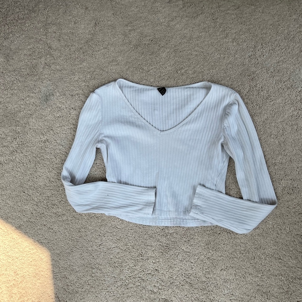 🪸White Ribbed Long Sleeve V-Neck Top